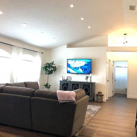 Beautiful Home Across The Street From Lake June! 레이크플래시드 외부 사진